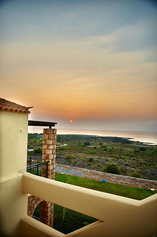 Element Hotel Elafonissos Exterior photo